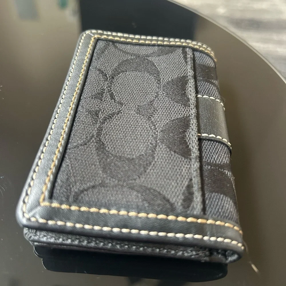 EUC Vintage COACH Mini Monogrammed Wallet/Card Holder